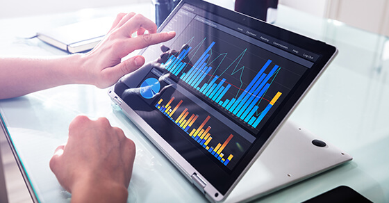 Using Financial Dashboards for KPIs